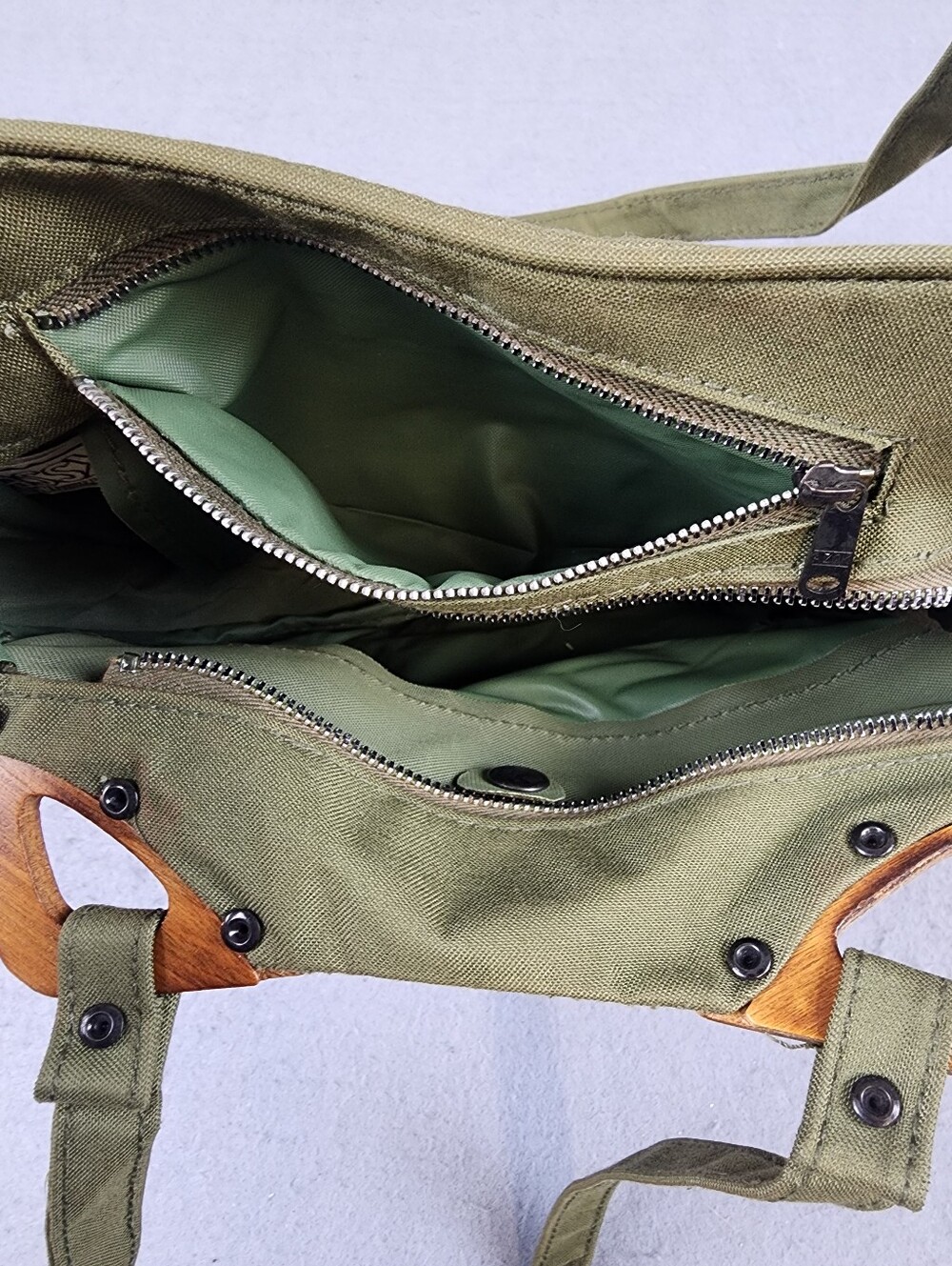 VTG Sassy Olive Canvas Shoulder Bag  Women's Tote Suede Zip Utility Wood - Picture 6 of 11